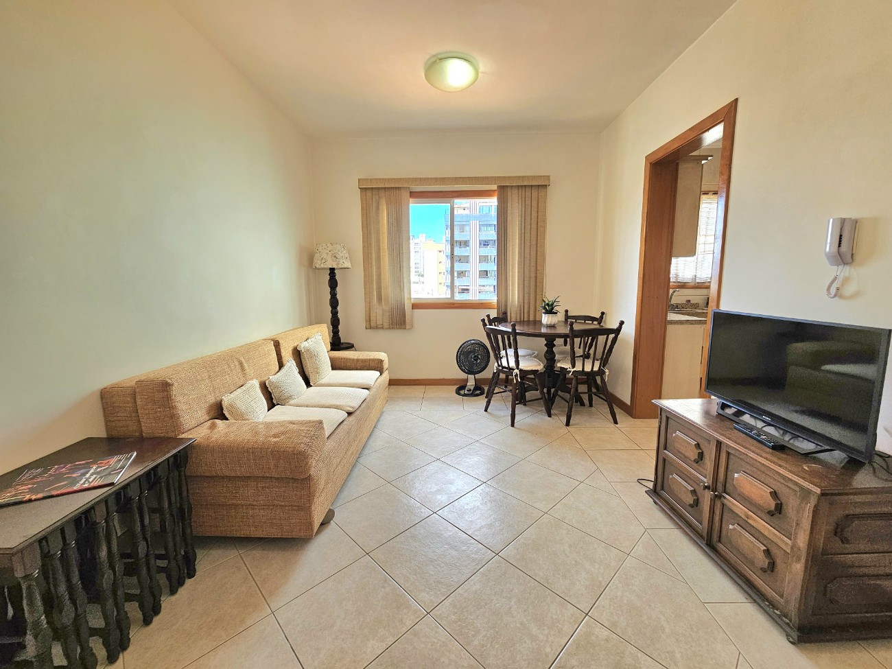 Apartamento 2 dormitórios à venda no bairro Centro em Capão Da Canoa - imovel 4096